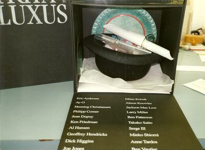 FLUXUS - VIRUS BOX